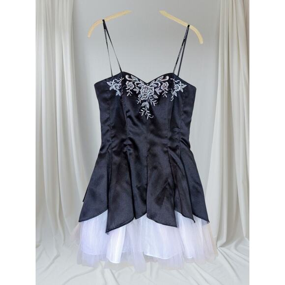 Masquerade Black/White Strapless Dress Size 5/6 Party Prom Evening Tulle Ruffles - Picture 1 of 10